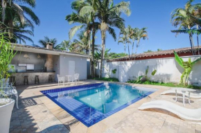 Casa com Piscina para 16 pessoas Praia do Mar Casado